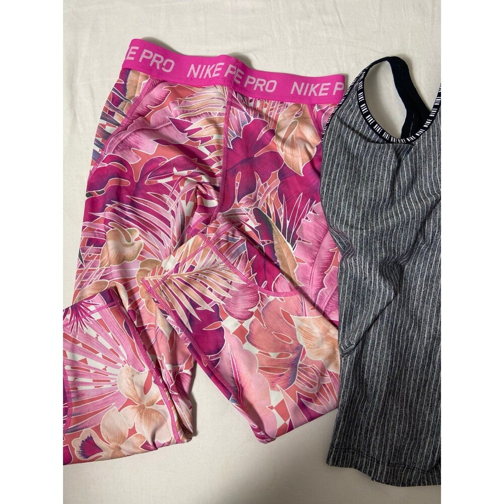 Nike‎ Workout Clothes Girls Large - Picture 10 of 10